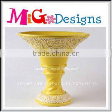 fashion nice Wholesale ceramic yellow sweet display containers