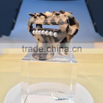 6 Teeth Handmade Pearl Decorative Hair Claw 2015 New Design Hollow Out Magic Clamps Chinese Suppliers for Fashion Claws photo-5