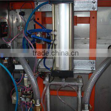 Large Capacity Semi Automatic 1-5L Bottle Oil Filling Machine photo-4