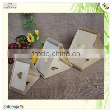 Small Carved Triangle Wooden Serving Tray photo-2