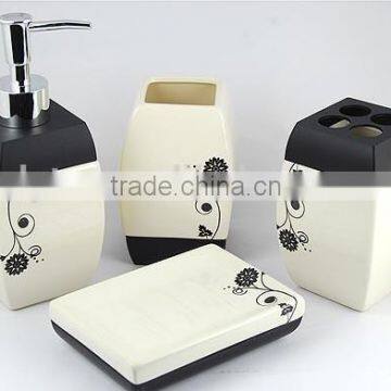 Ceramic Toilet Set photo-3