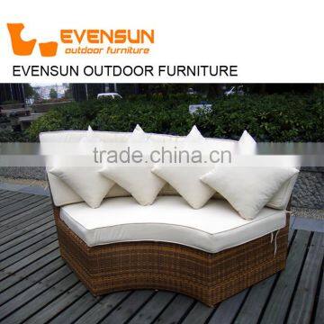 Outdoor sunbed Resin Rattan Outdoor Daybed with Canopy