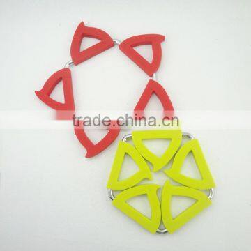 Thick Silicone Hot Pot Pads With Big Hardware photo-2