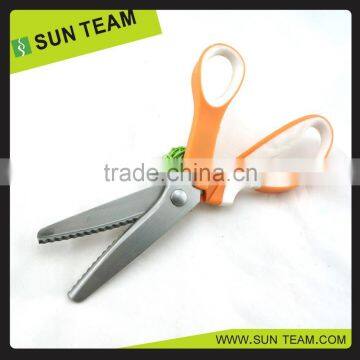 ST021 9-1/4 "Economic soft grip Handle 3.0mm steel blade pinking scissors