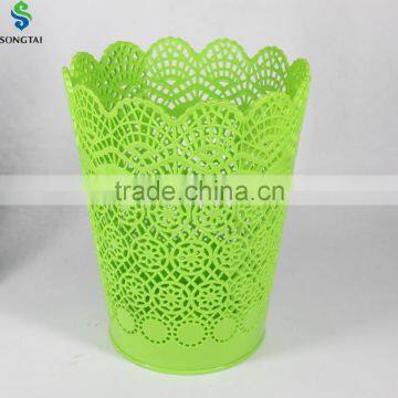 plastic round hollow out office trash can wastebasket