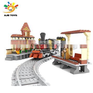 Most popular high quality 462PCS plastic creative blocks train building toys for boys