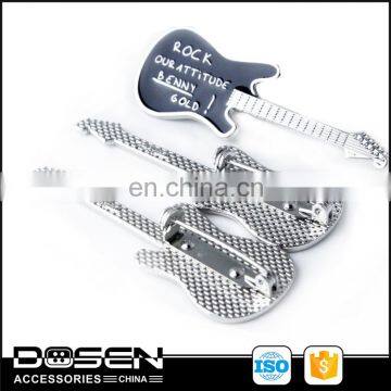 Custom Brand Metal Lapels Pin Guitar Decorations with Safety Pin Lady Brooch Music Symbol for Concert Music Festival Party Bags