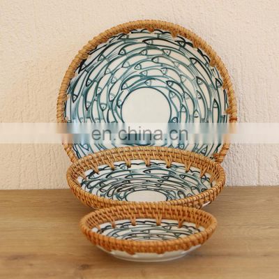 Handwoven Set Of 3 New Rattan tray With Ceramic Centerpiece Round Serving Tray for Table Handwoven Basket Wholesale