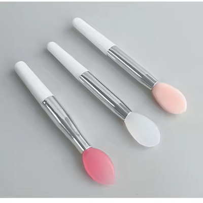 Convenient Single Makeup Lipstick Brush Unique Design Mini Food-Grade Silicone With Suction Cup Lip Mask Comfortable Handle