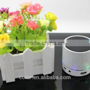 Factory Sale 2015 New Design Portable Mini Bluetooth Speaker With Flash Light photo-5