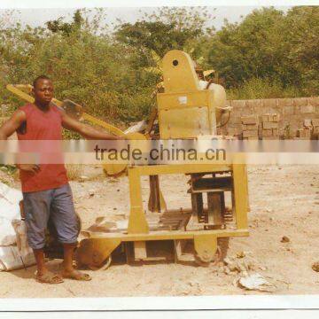 Containerized Export Nigeria Market DIESEL Block Making Machine