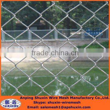 diamond Hole Shape and Fence Mesh Application Chain link fence