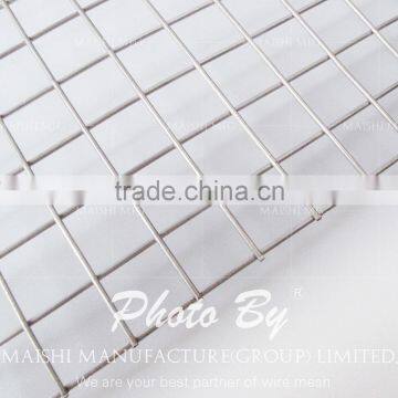 Stainless Steel Welded Wire Fence photo-3