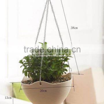 Plastic Hanging Flowerpot With Metal Chain Hanger photo-3