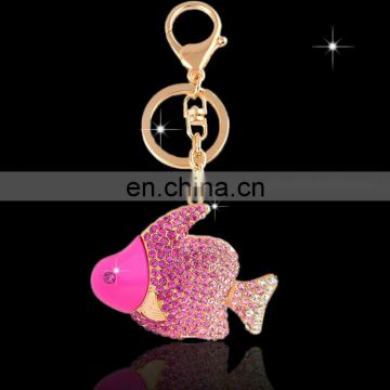 Wholesale Promotional cheap Fashion Decorative metal rhinestone crystal valentine goldfish Key ring for gift giving MCA-0065