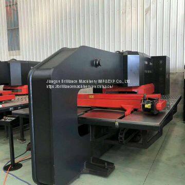 Yangli 1.25x2.5m CNC Turret Punch Press