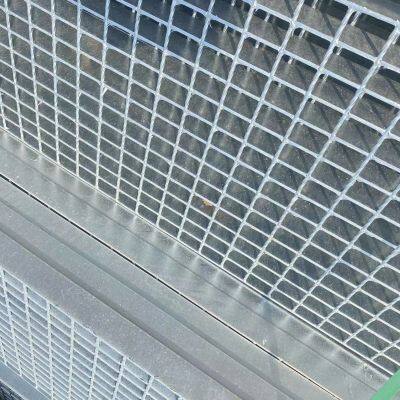 Heavy Duty Welded Steel Bar Grating Hot Dip Galvanized for Industrial Platform and Walkway photo-4