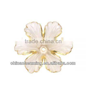 transparent and colorful acrylic decorative flower beads