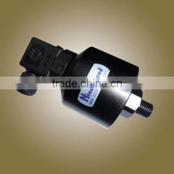 Adjusting water pump pressure switch 1033