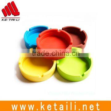 Made in China Silicone Rubber Round Gift Smoke Absorbing Smoking Accessories Ashtray Factory