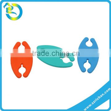 wholesale fashion shape earphone silicone rubber soft cable organizer