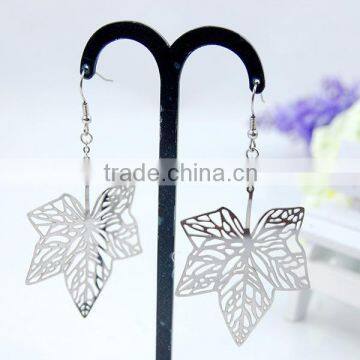 Fashion Stainless steel Earring/fashion earring designs with maple leaf shape pendant