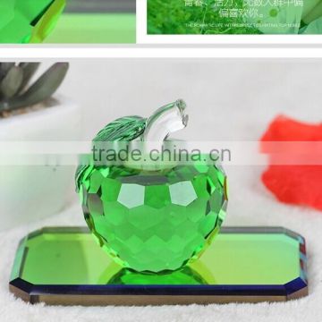 Vivid Green Crystal Glass Apple for Decorations and Gift ZWM025