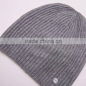 thick knitted woolly beanie