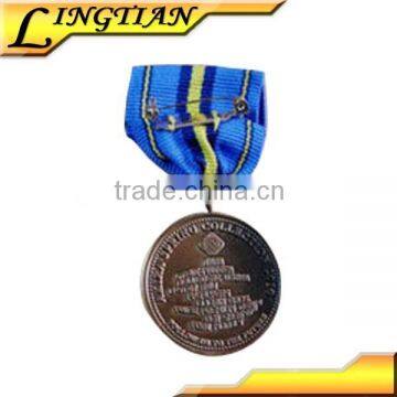 2015 free sample custom design antique copper plated brass medal