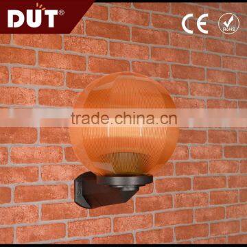 2016 New Design Machinery Manufactured Acrylic Plastic Globe Wall Light Fixture