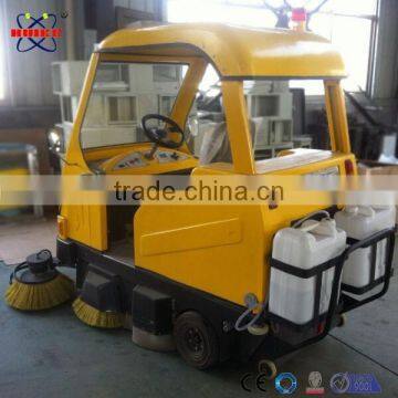 Tow vacuum road sweeper truck with strong power and high performance