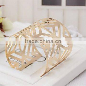 European Golden Exaggerated Wide Metal Hollow Cuff Bangle for Women photo-2
