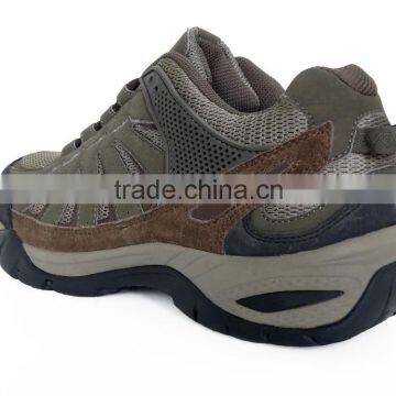 Durable Low Cut Mens Waterproof Hiking Shoes photo-4