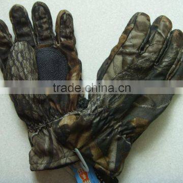 camoflauge men's sport and gloves for hunting