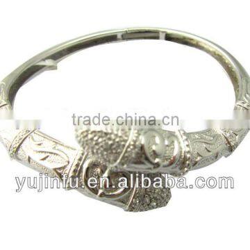 Fashion Silver Bangle Unique Jewelry