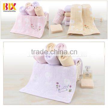Hebei Textile Muslin Cotton Honeycomb Gauze Kids Face Towel photo-3