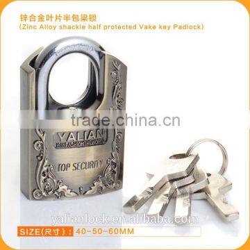 Europe Market Good Quality Zinc Alloy Shackle Half Protected Vane Key Padlock