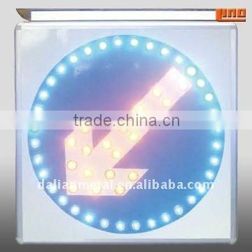 led solar arrow traffic signs