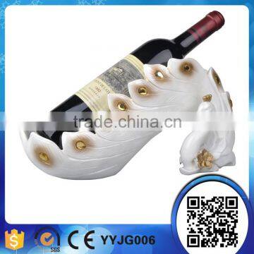 2016 new mannufacturer factory price resin decorative WINE HOLDER