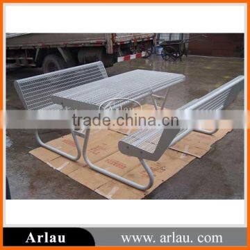 High quality outdoor white metal garden table and bench for seating