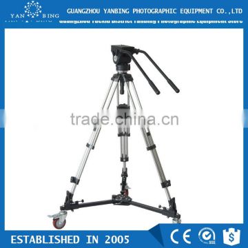 Professional dslr camcorder tripod with double handles and ground spreader for 15kg camera