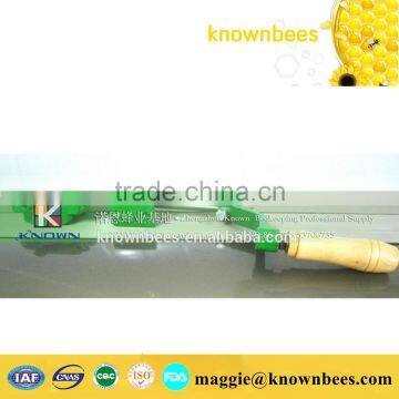 honey extractor handle for beekeeper