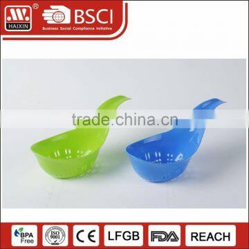 Kitchen plastic fruit washing strainer cooking colander spoon mesh sieve with handle