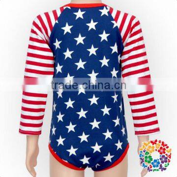 Long Sleeve White Red Navy Color 4th Of July Stars Print Baby Girls Romper Wholesale Raglan Baby Onesie With Snaps On The Bottom