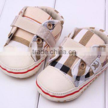 Brand New 2014 baby plaid shoes kids classical plaid shoes for walking designer baby casual shoe