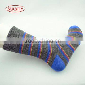 Good quality modern professional cotton socks young girl tube