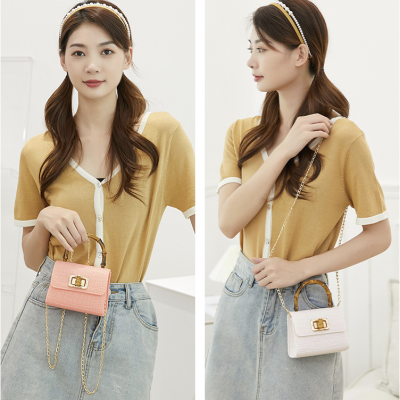 Jelly Croco Bamboo Chain Buckle Bag photo-3