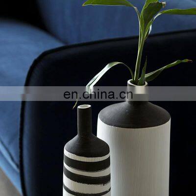 Modern Luxury Black Ink Hand-painted Painting White Porcelain Ceramic Vase for Table Decoration photo-2