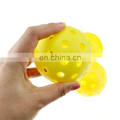 Durable USAPA Plastic Practice Balls Pickleball Ball with 26 or 40 Holes For Outdoor Sport Pickle Ball