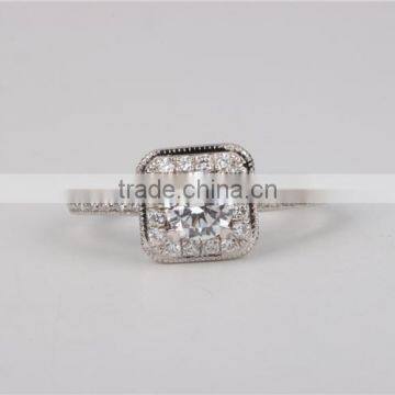 High Quality 925 Silver Engagement Ring With Clear Zircon for Lady Made in China photo-2